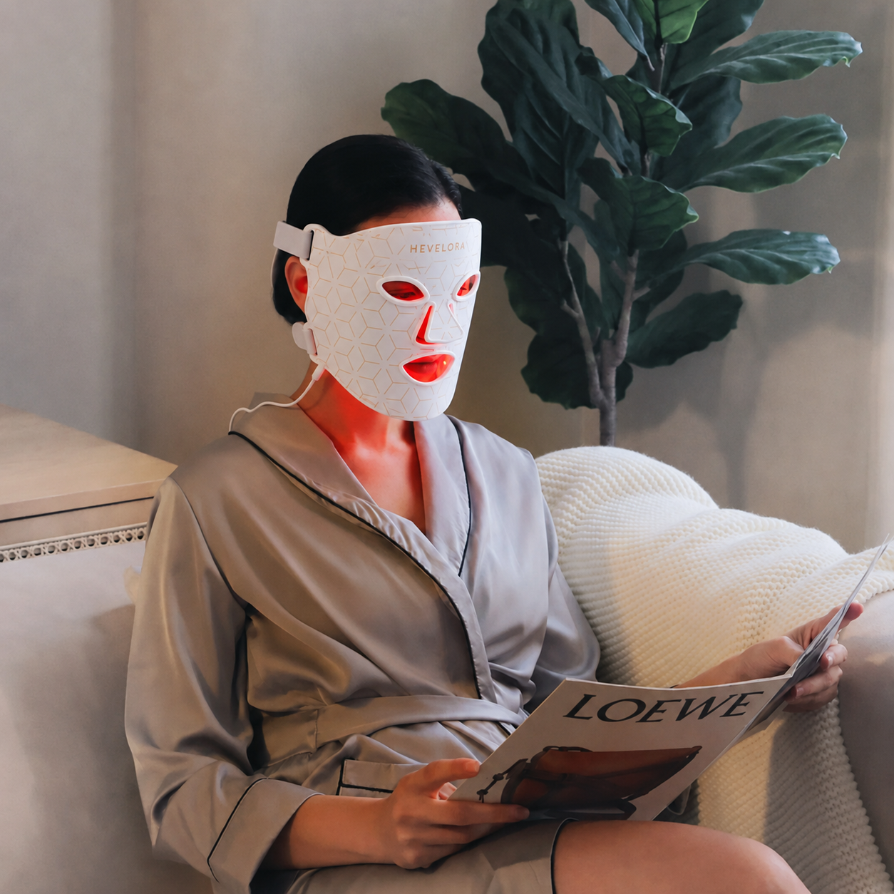 HEVELORA 7-Wavelength LED & NIR Skin Renewal Mask