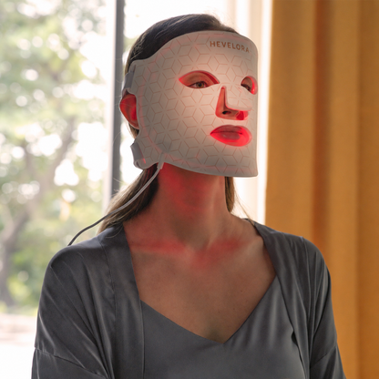 HEVELORA 7-Wavelength LED & NIR Skin Renewal Mask